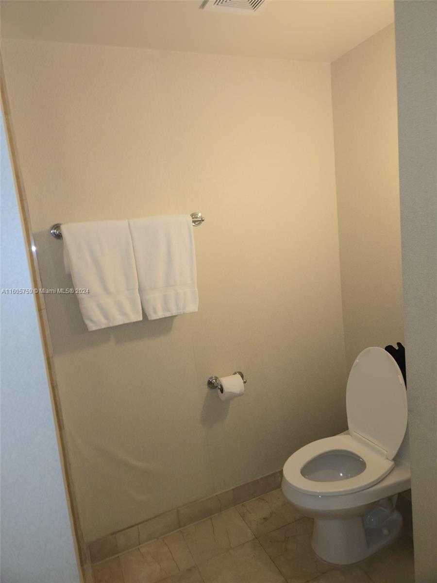 Small Image of 18001 COLLINS AVE #601, Sunny Isles Beach Number 14