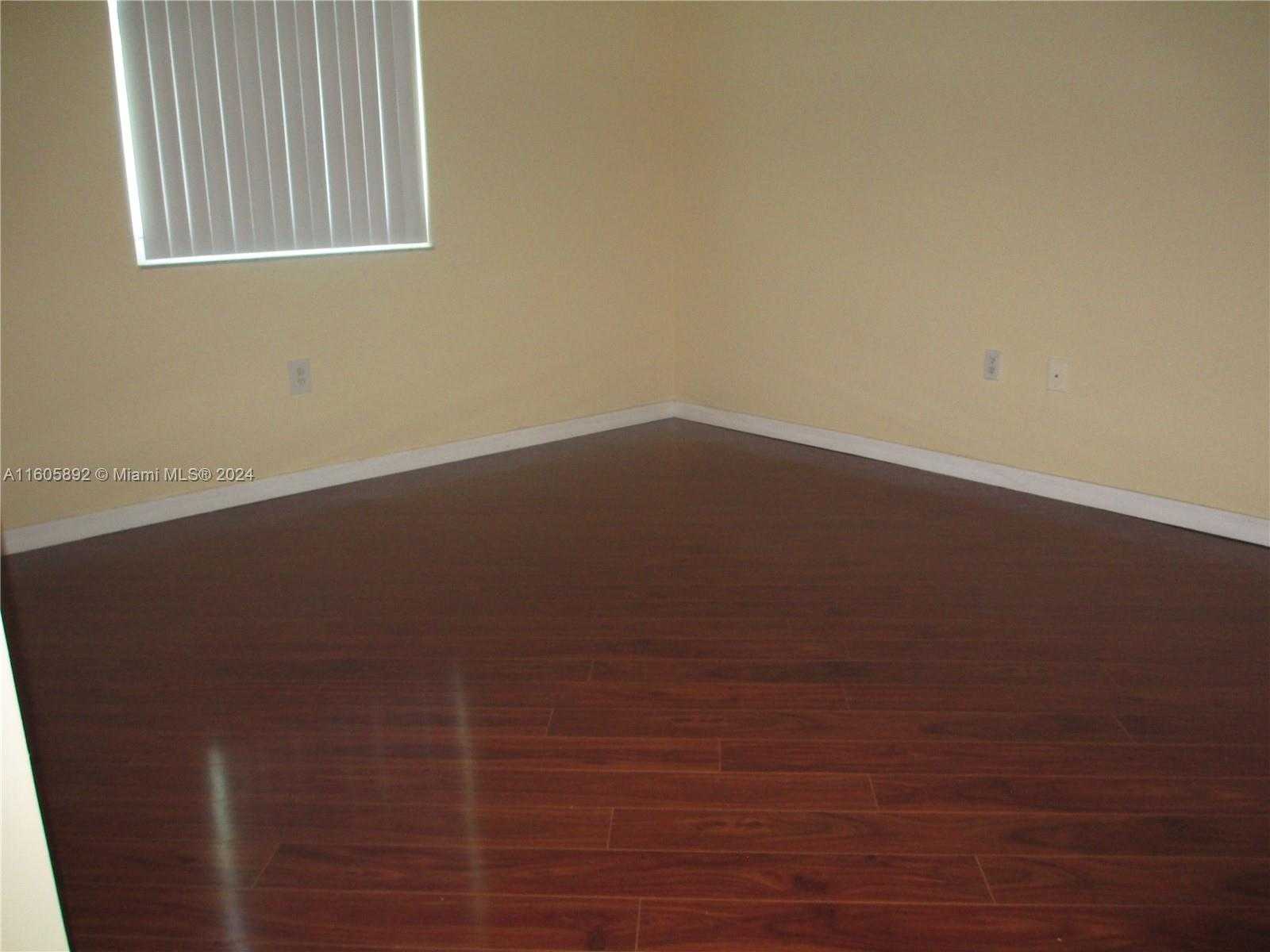 Small Image of 9201 COLLINS AVE #1021, Surfside Number 7