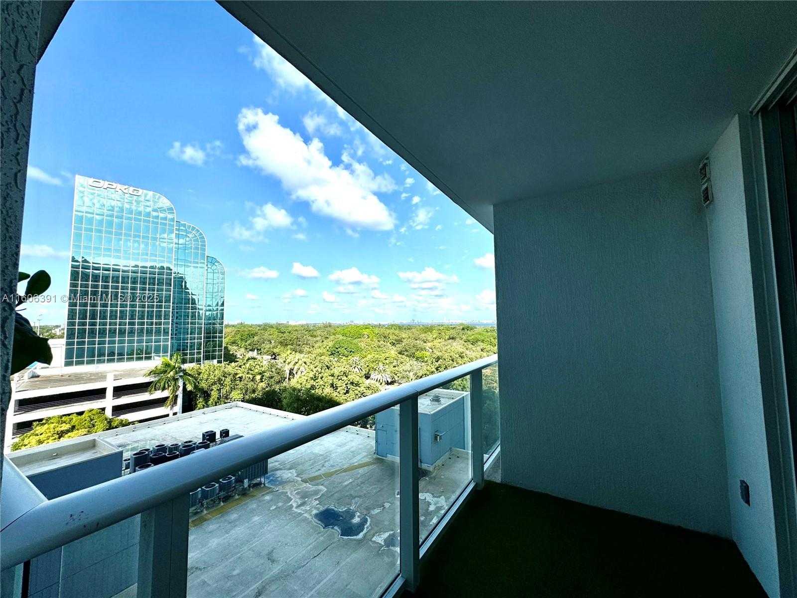 Small Image of 4250 BISCAYNE BLVD #806, Miami Number 12
