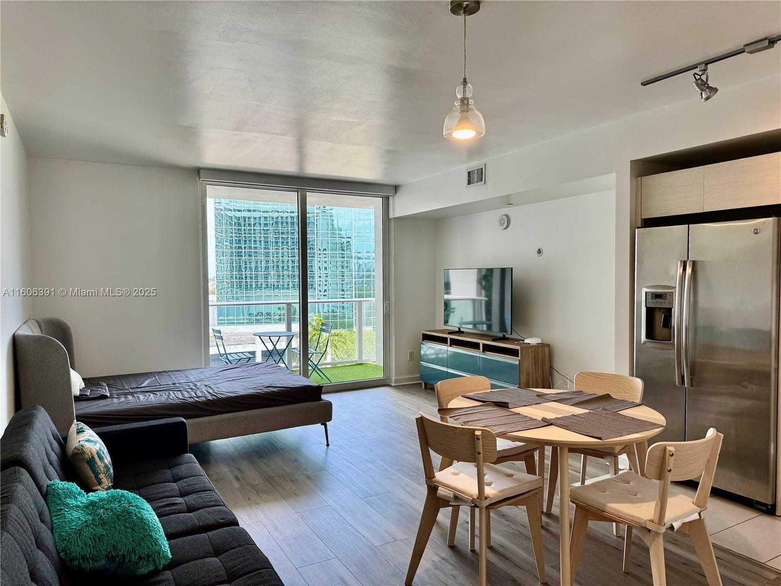 Small Image of 4250 BISCAYNE BLVD #806, Miami Number 5