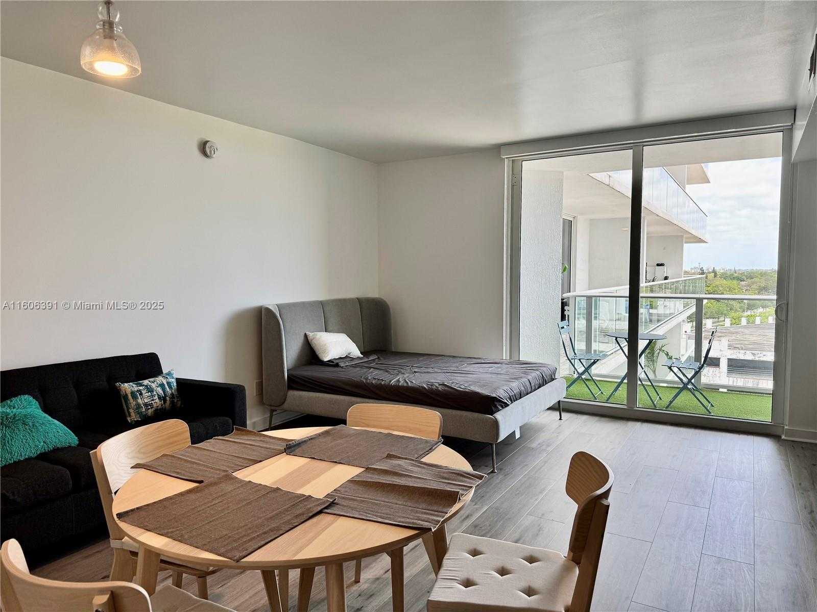 Small Image of 4250 BISCAYNE BLVD #806, Miami Number 7