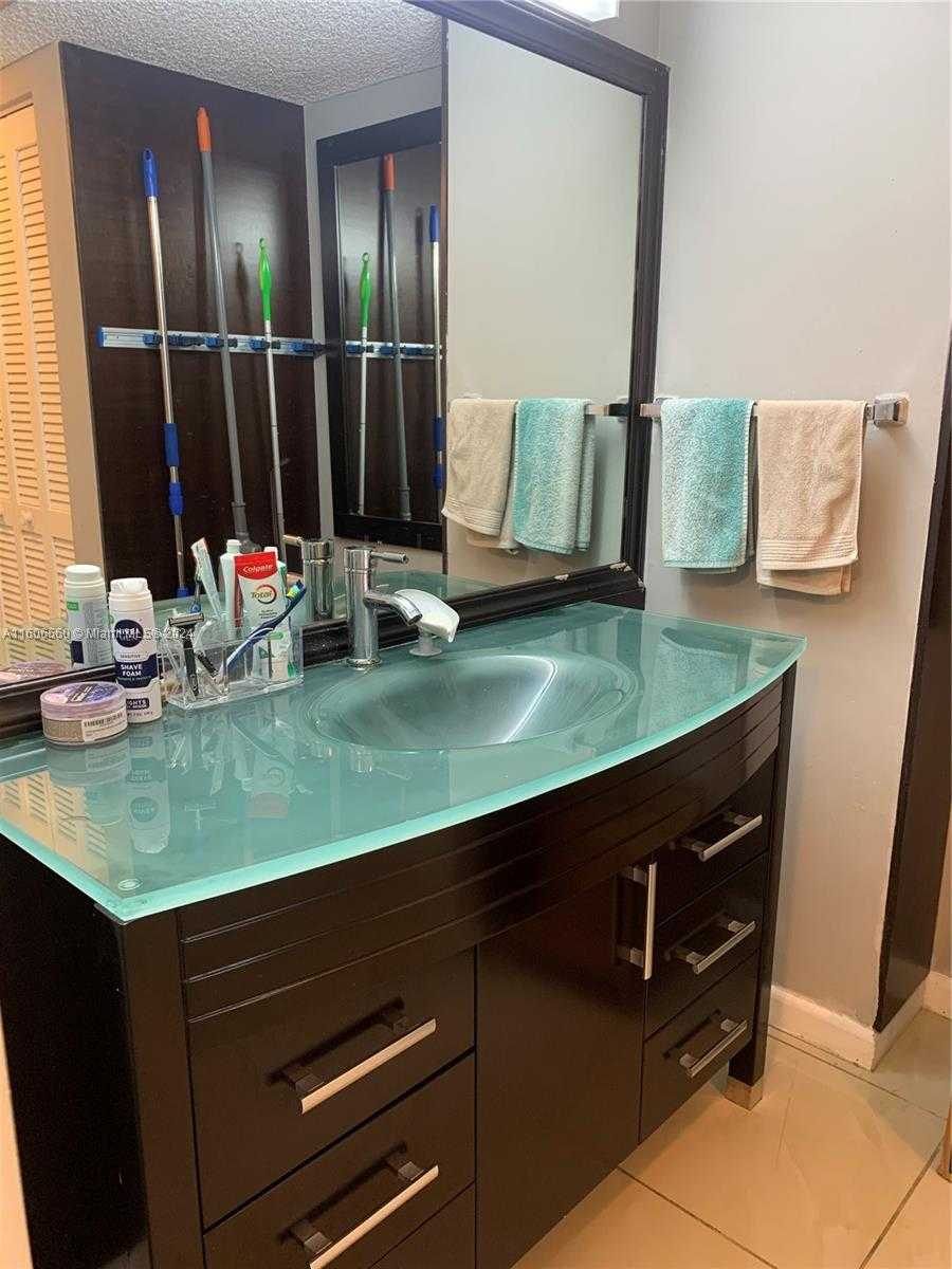 Small Image of 210 174TH ST #604, Sunny Isles Beach Number 10