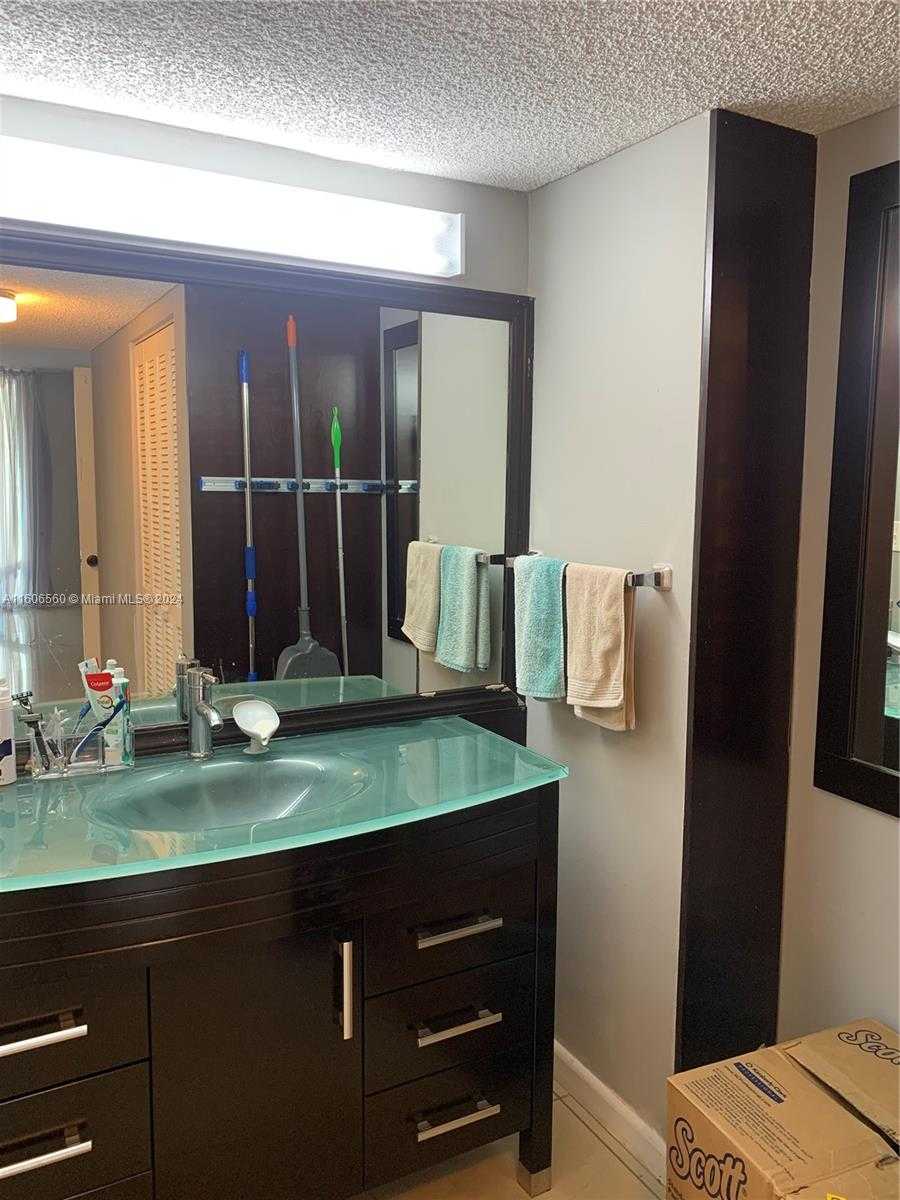 Small Image of 210 174TH ST #604, Sunny Isles Beach Number 12
