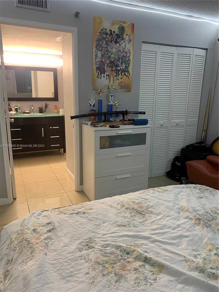Small Image of 210 174TH ST #604, Sunny Isles Beach Number 21