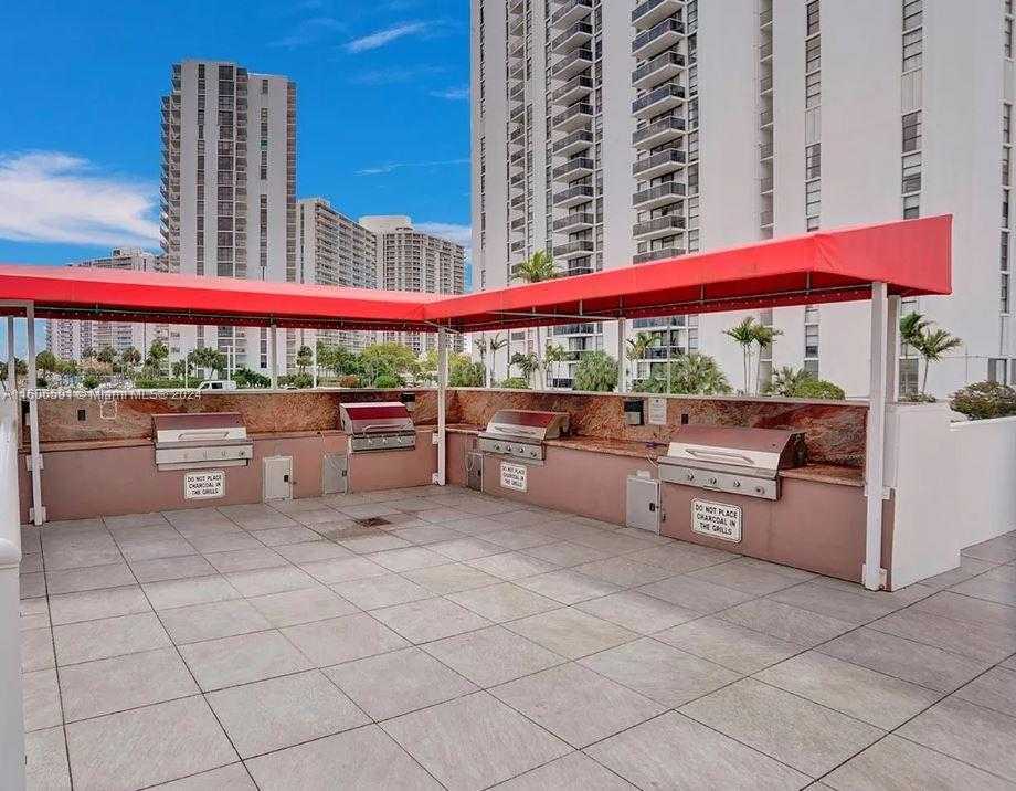 Small Image of 3675 NORTH COUNTRY CLUB DR #2110, Aventura Number 25