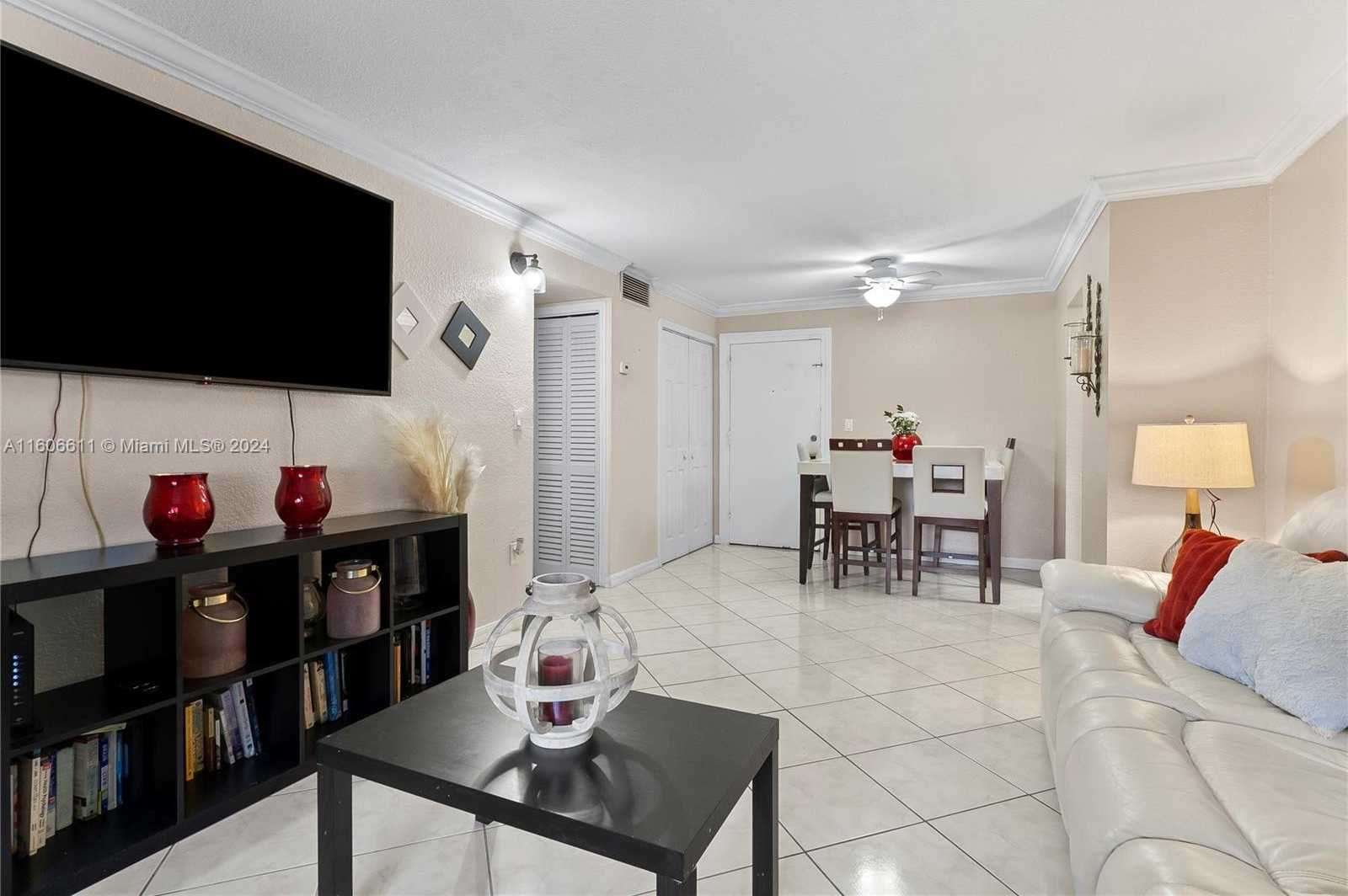 Small Image of 666 WEST 81ST ST #226, Hialeah Number 12