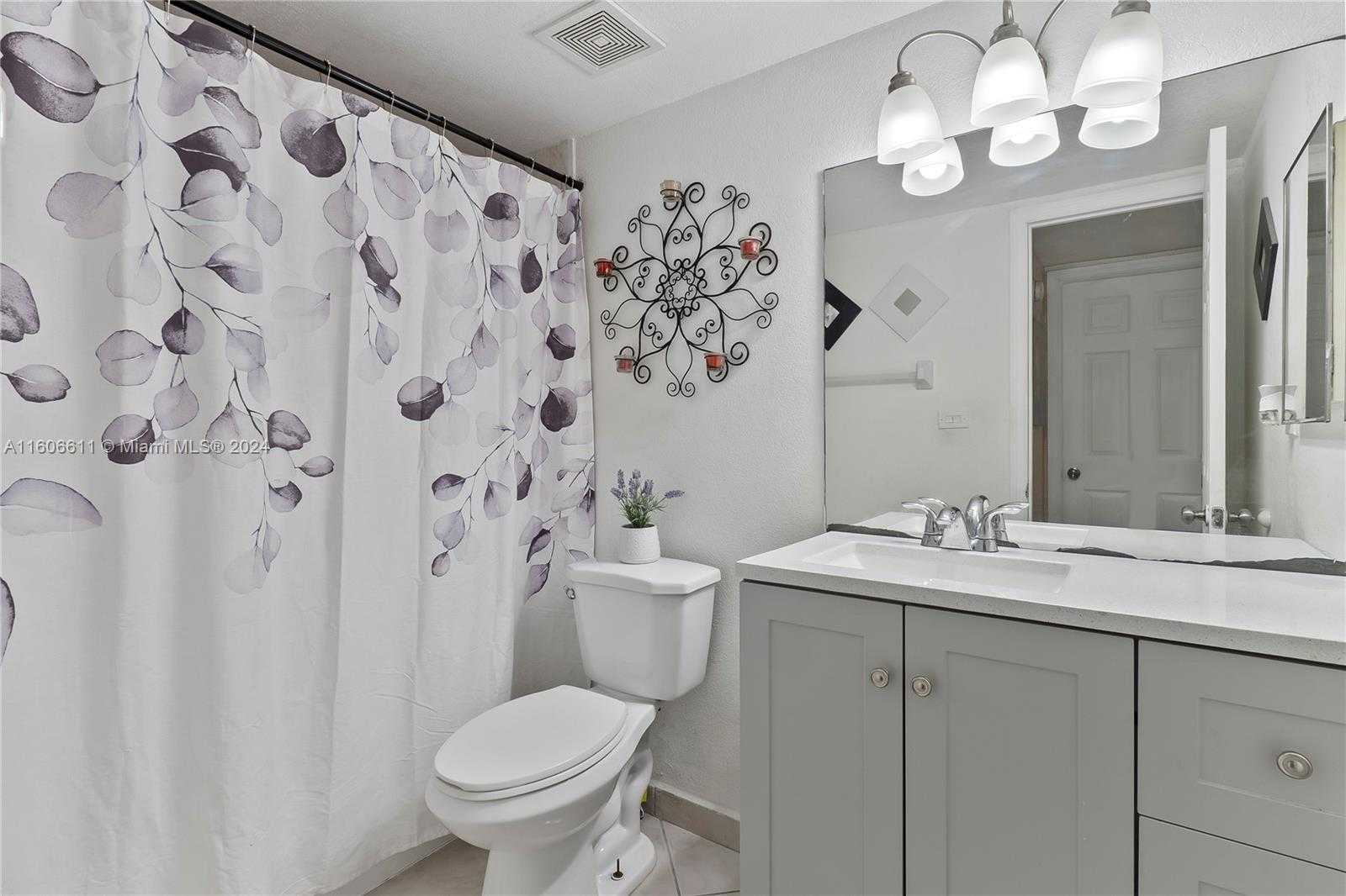 Small Image of 666 WEST 81ST ST #226, Hialeah Number 13