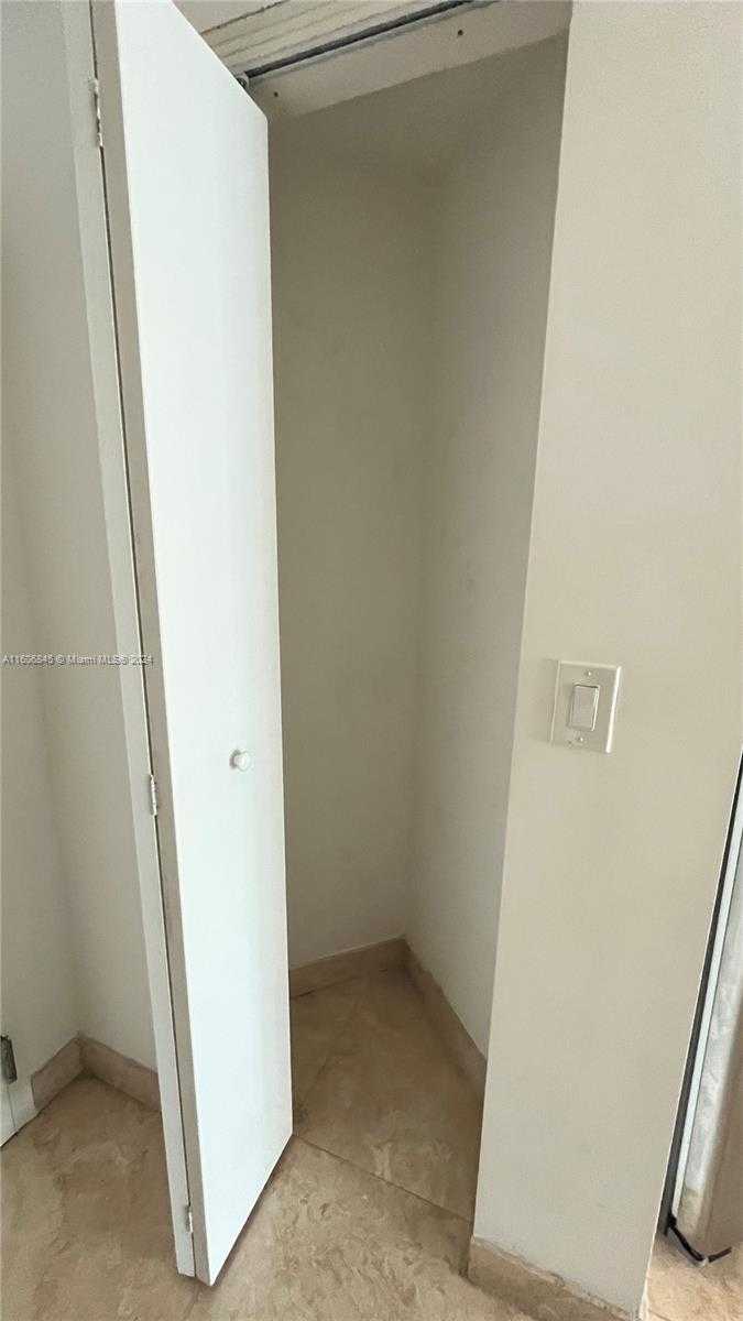 Small Image of 350 SOUTH MIAMI AVE #2302, Miami Number 19