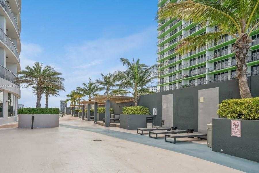 Small Image of 1750 NORTH BAYSHORE DR #4802, Miami Number 15
