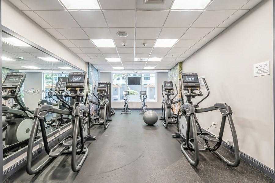 Small Image of 1750 NORTH BAYSHORE DR #4802, Miami Number 17