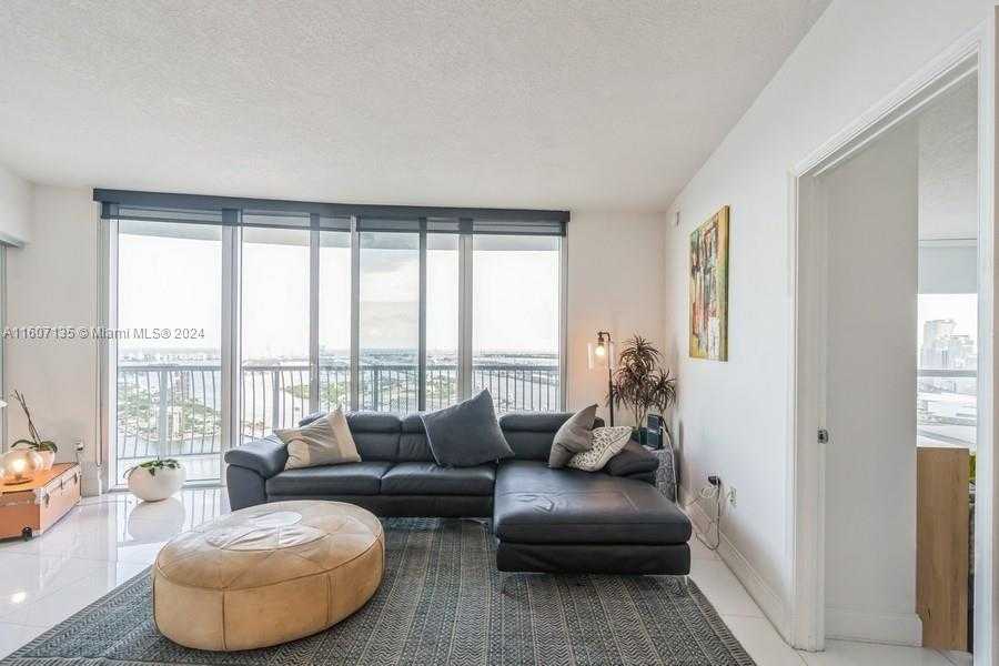 Small Image of 1750 NORTH BAYSHORE DR #4802, Miami Number 5