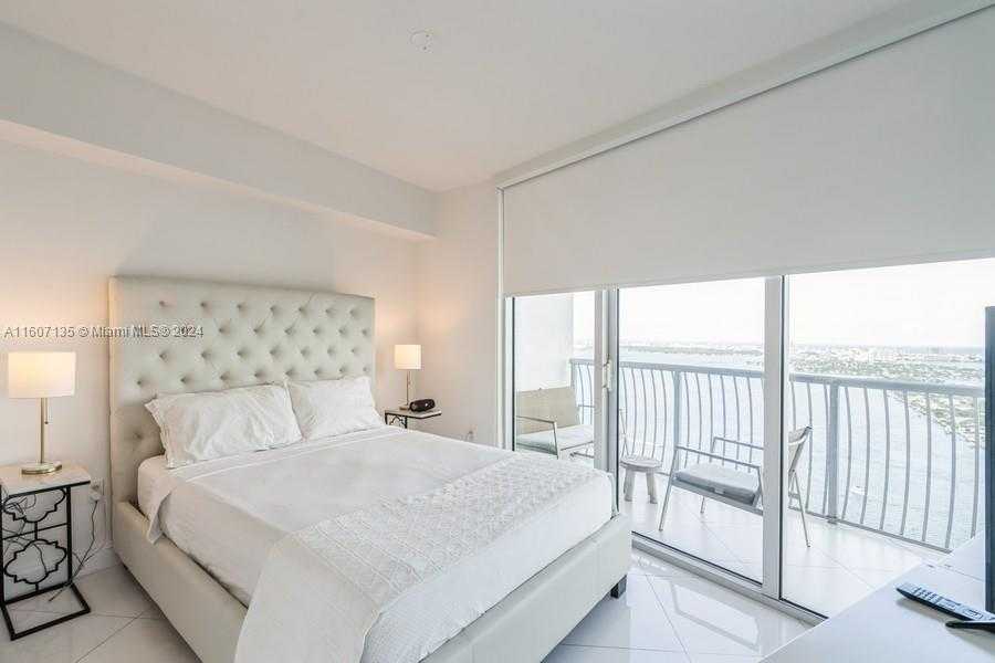 Small Image of 1750 NORTH BAYSHORE DR #4802, Miami Number 8