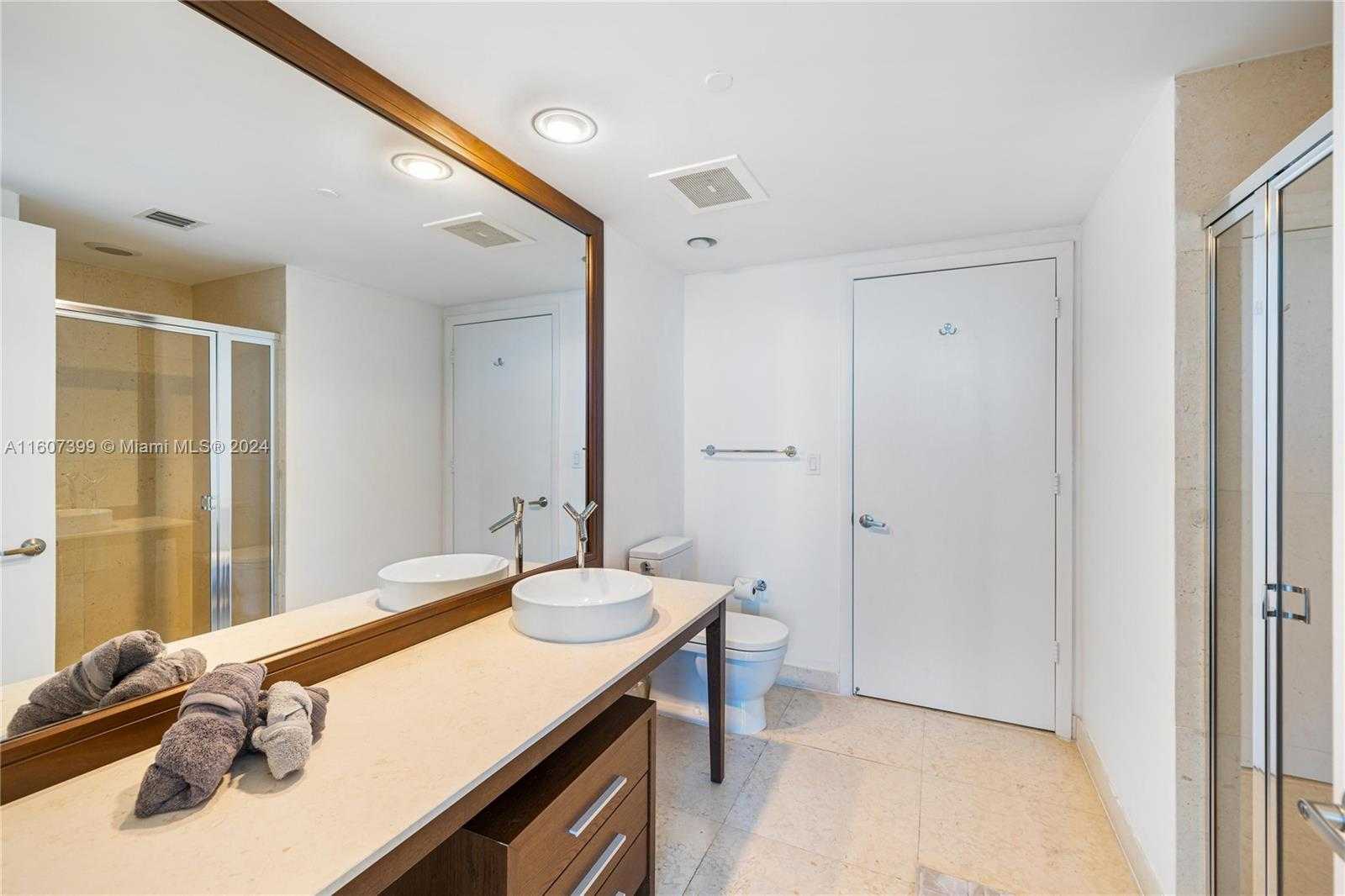 Small Image of 495 ICON BRICKELL #5705, Miami Number 10