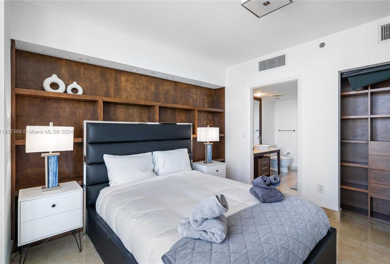 Small Image of 495 ICON BRICKELL #5705, Miami Number 14