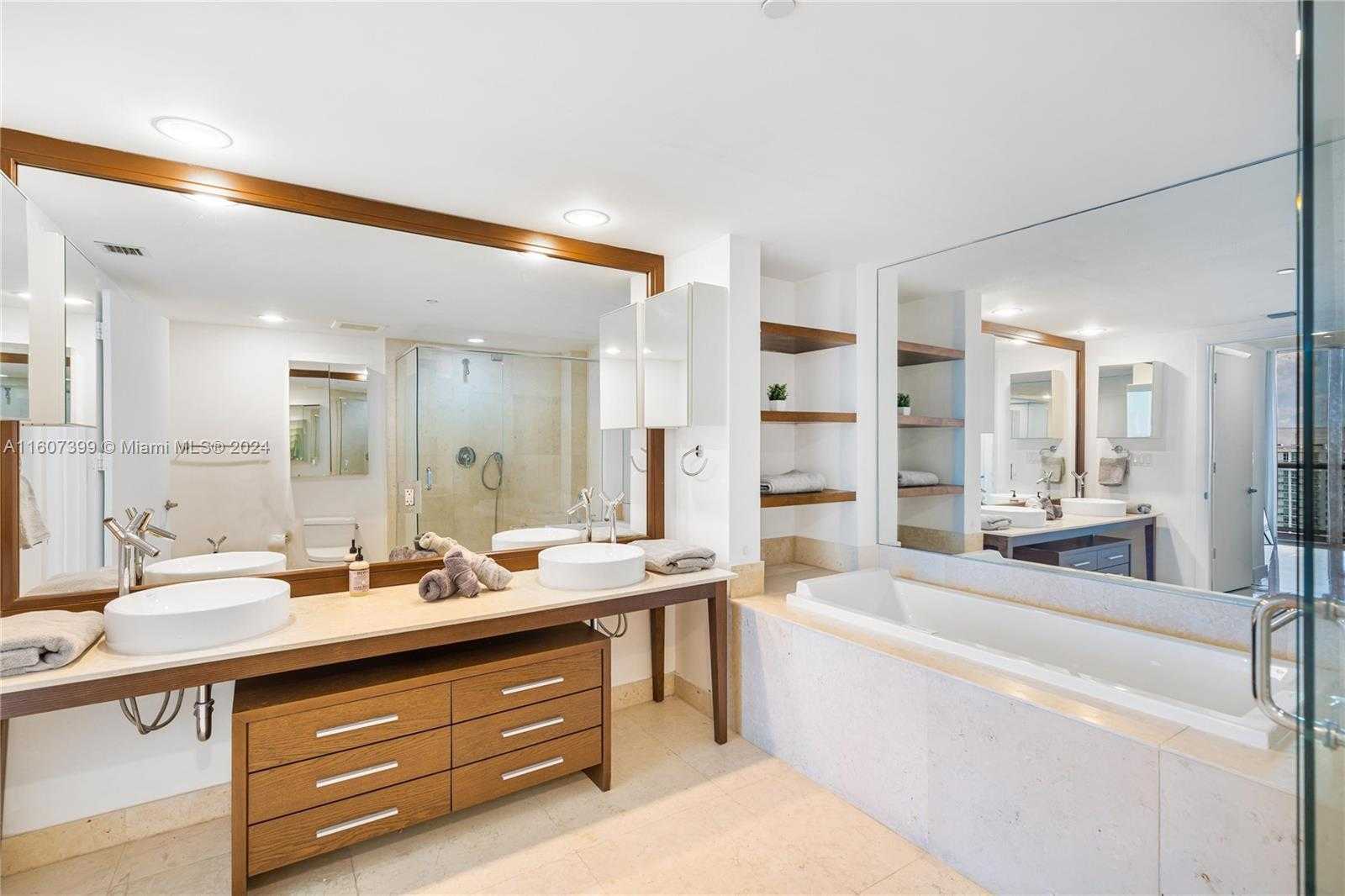Small Image of 495 ICON BRICKELL #5705, Miami Number 15
