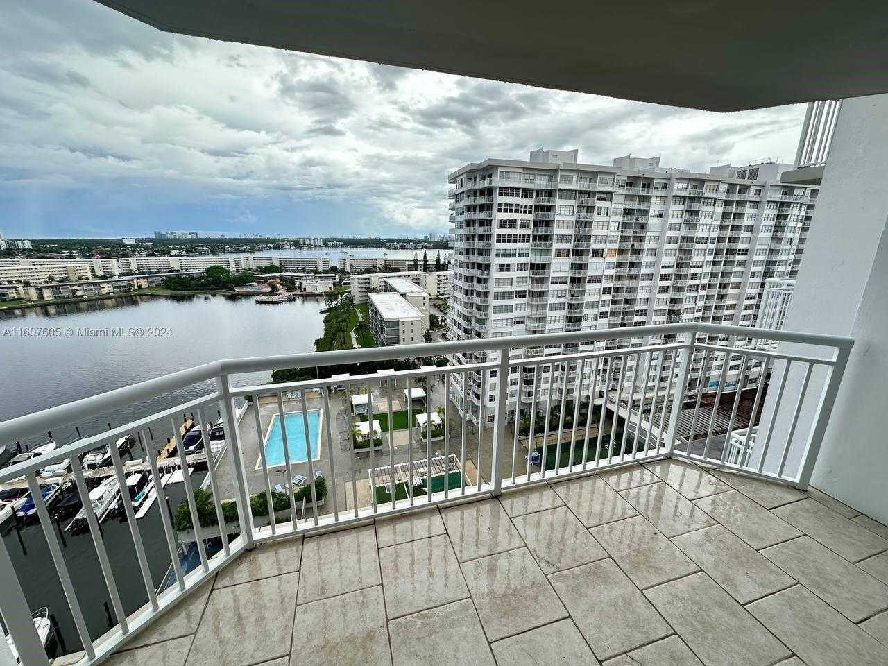 Small Image of 18071 BISCAYNE BLVD #1601, Aventura Number 16