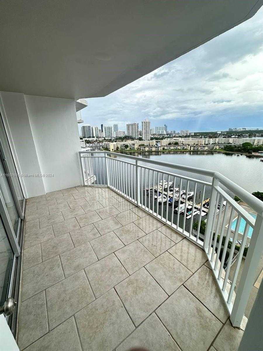 Small Image of 18071 BISCAYNE BLVD #1601, Aventura Number 24