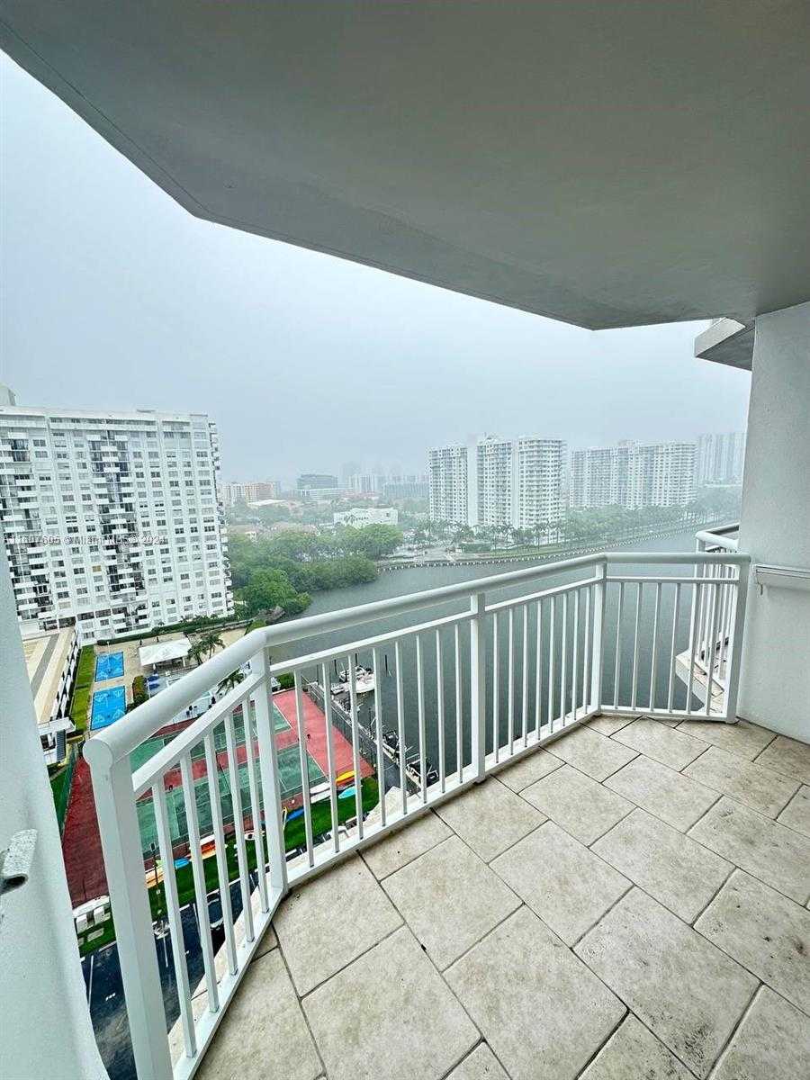 Small Image of 18071 BISCAYNE BLVD #1601, Aventura Number 30