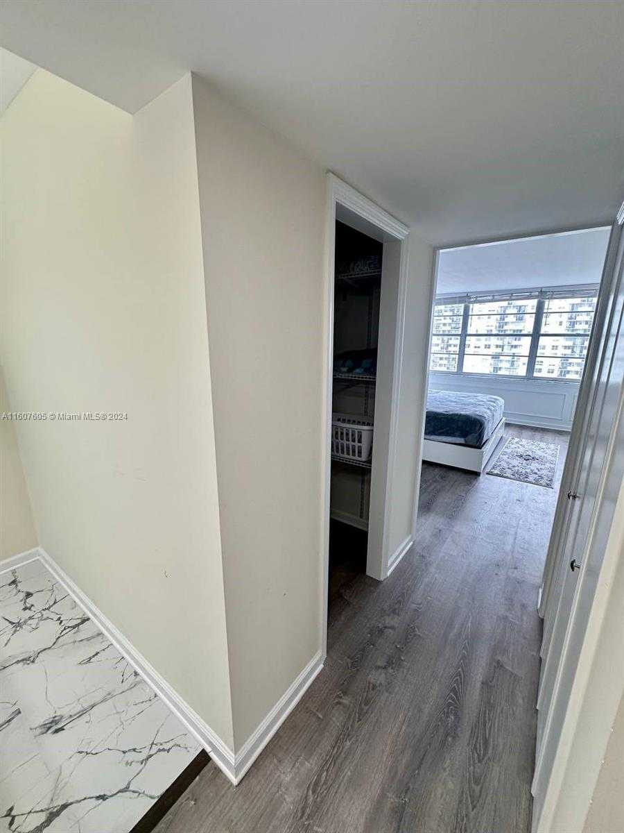 Small Image of 18071 BISCAYNE BLVD #1601, Aventura Number 35
