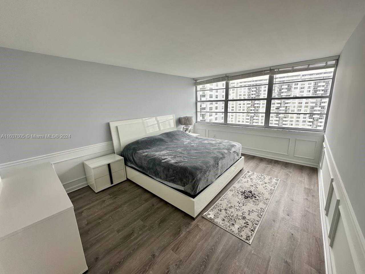 Small Image of 18071 BISCAYNE BLVD #1601, Aventura Number 36