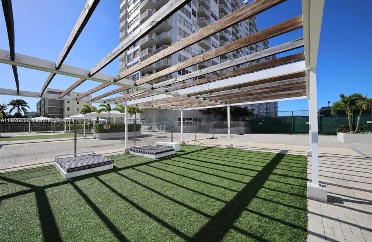 Small Image of 18071 BISCAYNE BLVD #1601, Aventura Number 41