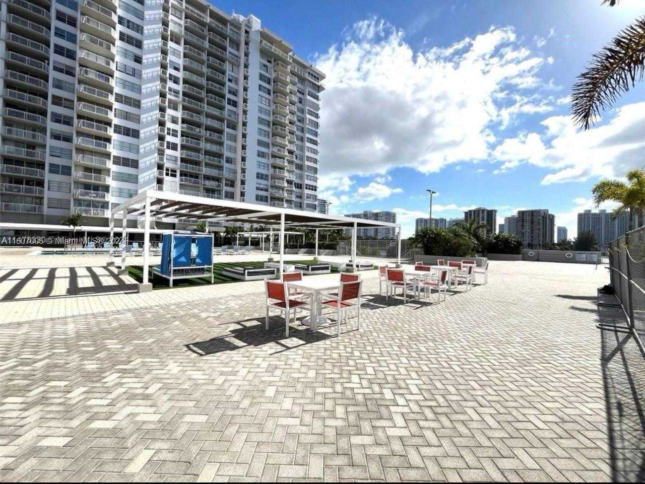 Small Image of 18071 BISCAYNE BLVD #1601, Aventura Number 43