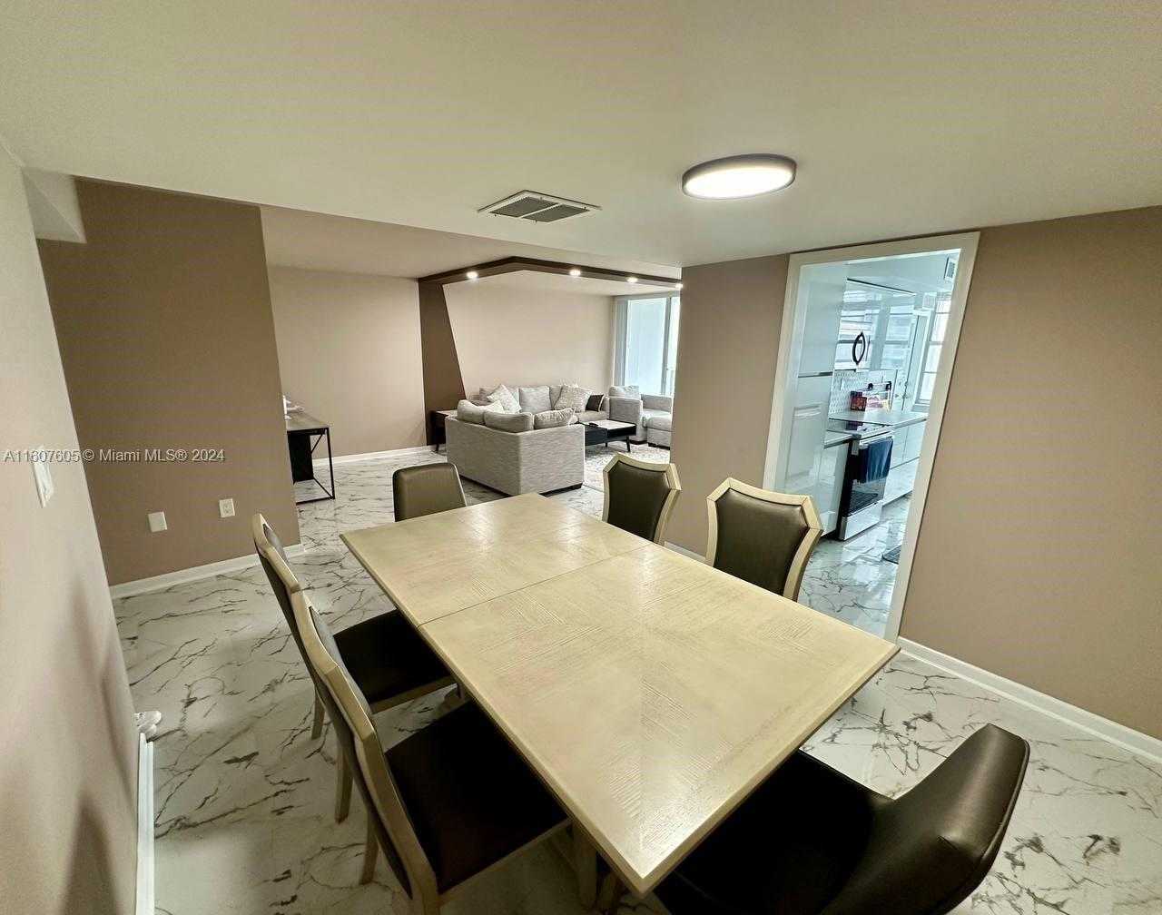 Small Image of 18071 BISCAYNE BLVD #1601, Aventura Number 7