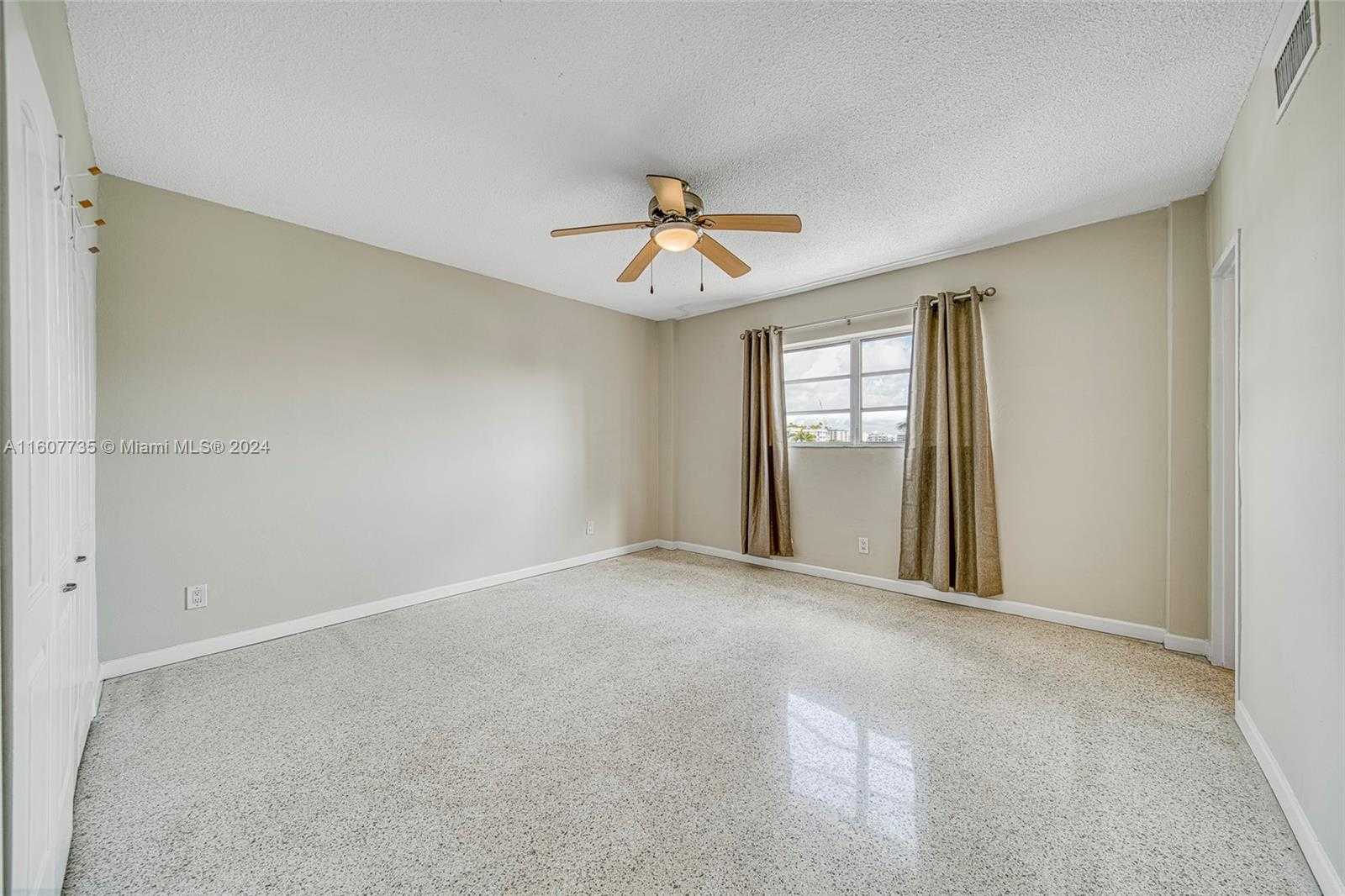 Small Image of 9700 EAST BAY HARBOR DR #508, Bay Harbor Islands Number 14
