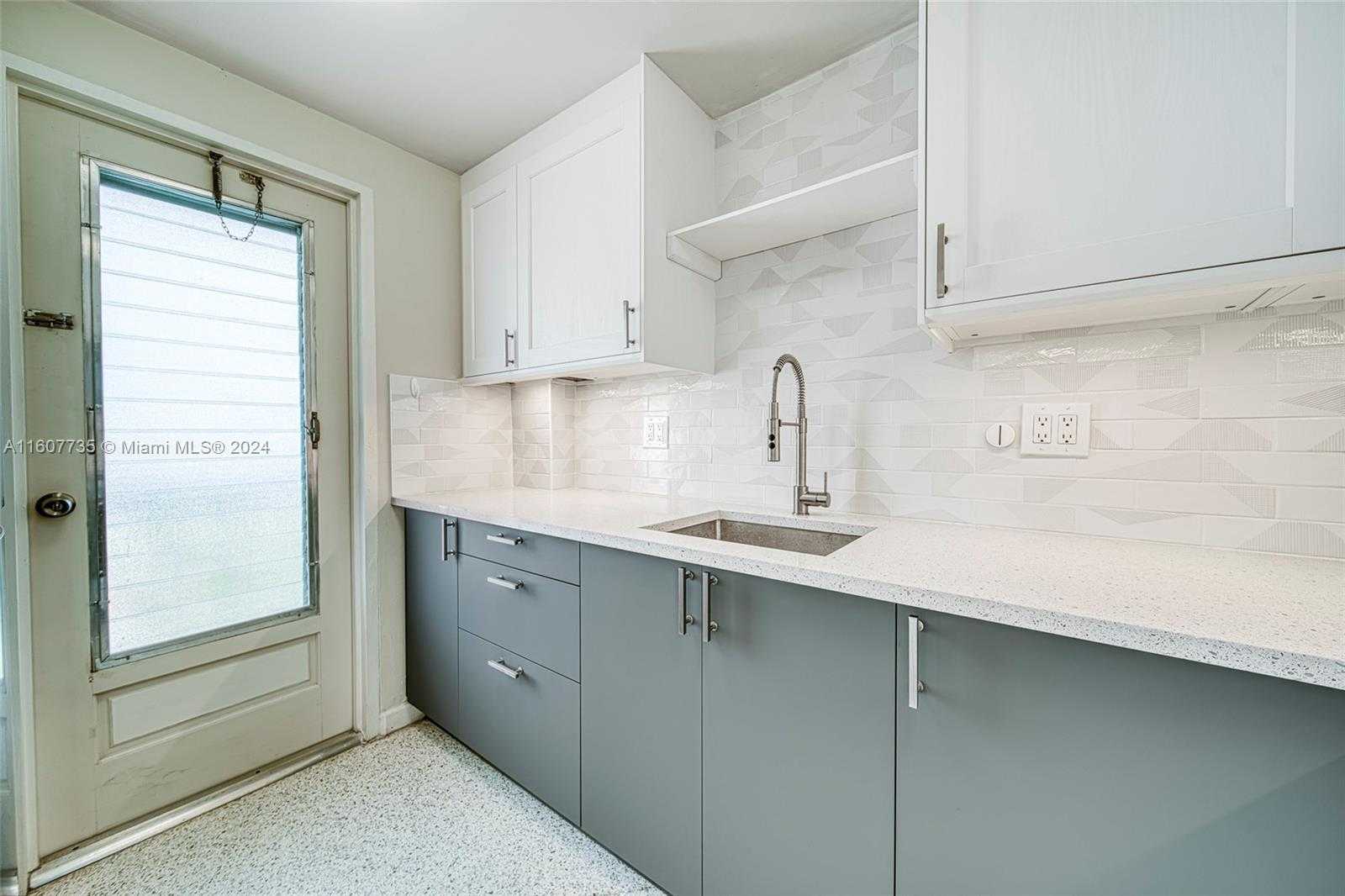 Small Image of 9700 EAST BAY HARBOR DR #508, Bay Harbor Islands Number 5
