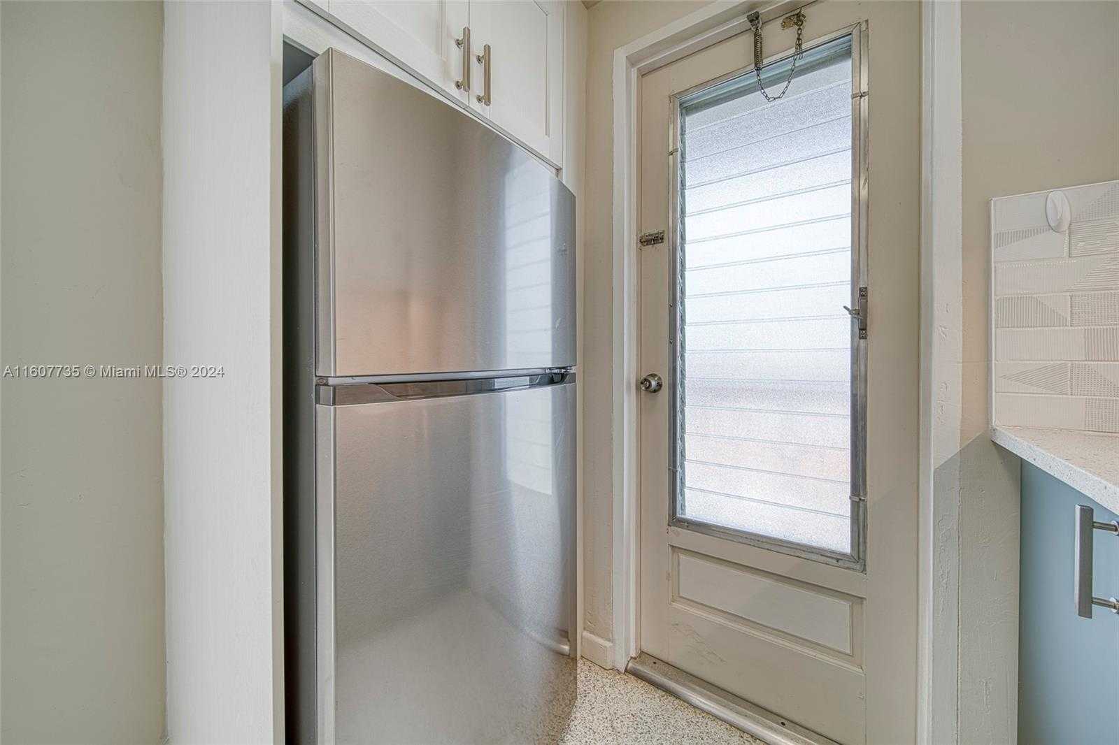 Small Image of 9700 EAST BAY HARBOR DR #508, Bay Harbor Islands Number 6