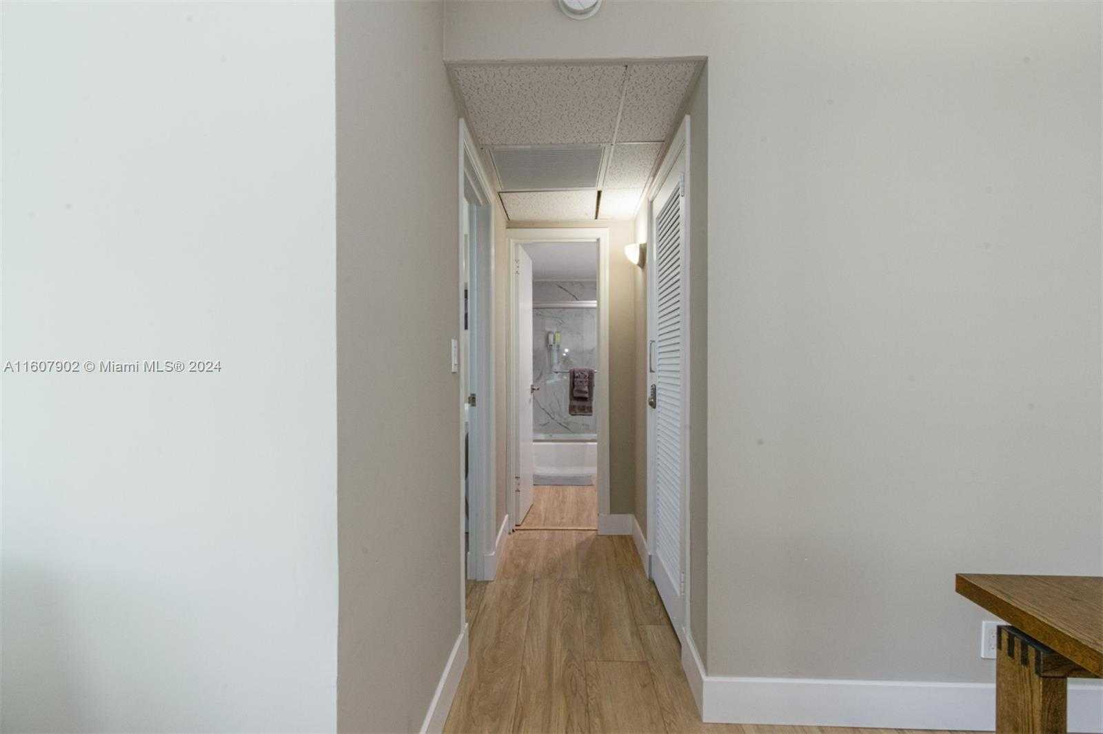 Small Image of 3801 SOUTH OCEAN DR #9P, Hollywood Number 16