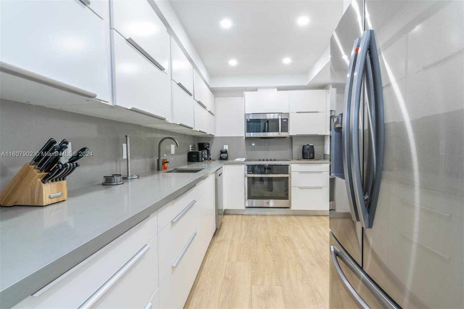 Small Image of 3801 SOUTH OCEAN DR #9P, Hollywood Number 4