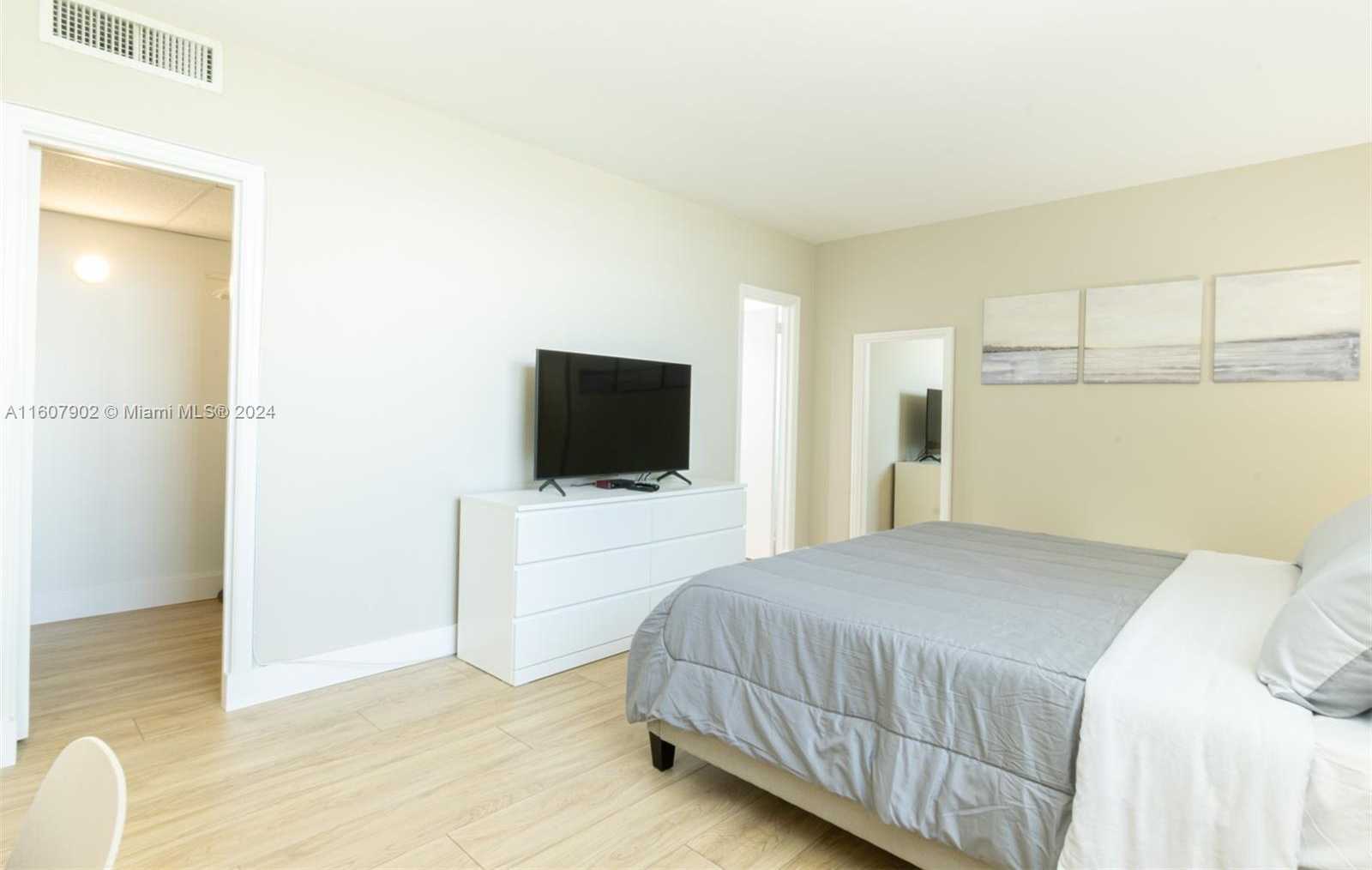Small Image of 3801 SOUTH OCEAN DR #9P, Hollywood Number 8