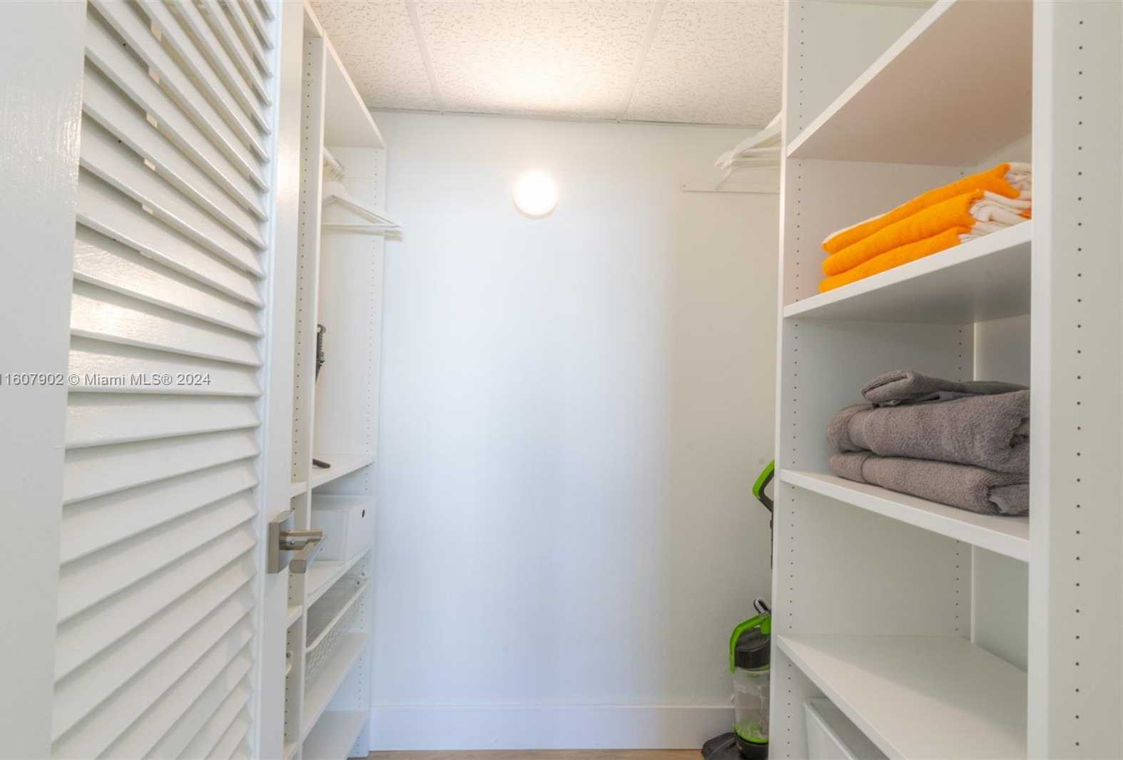 Small Image of 3801 SOUTH OCEAN DR #9P, Hollywood Number 9