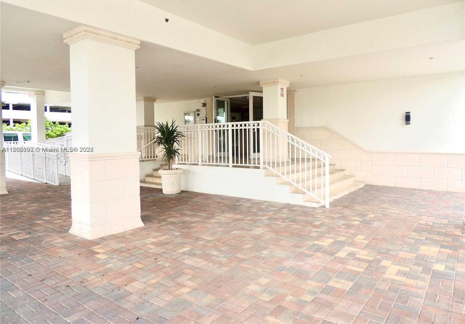 Small Image of 7545 EAST TREASURE DR #9H, North Bay Village Number 18