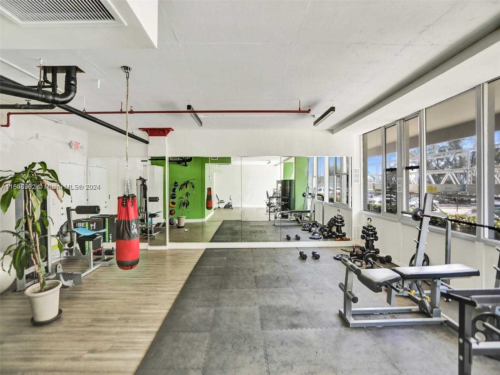 Small Image of 7545 EAST TREASURE DR #9H, North Bay Village Number 41