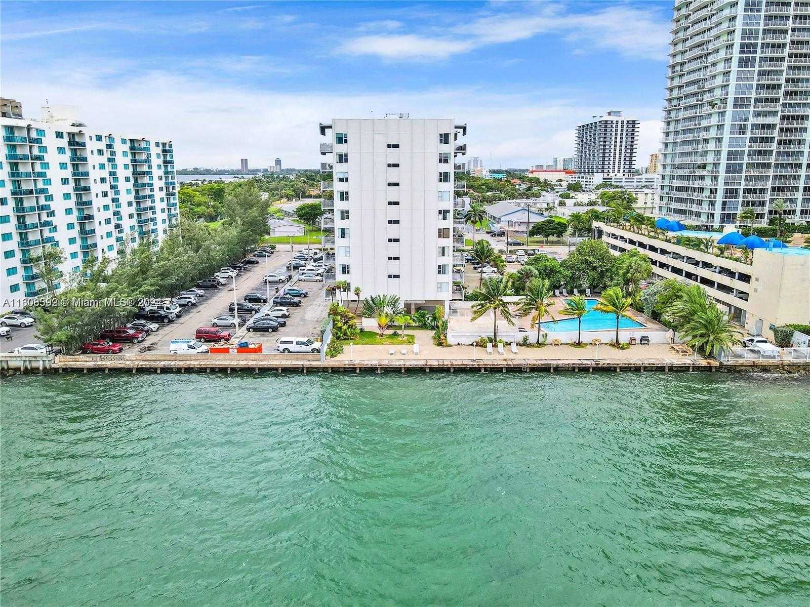 Small Image of 7545 EAST TREASURE DR #9H, North Bay Village Number 5