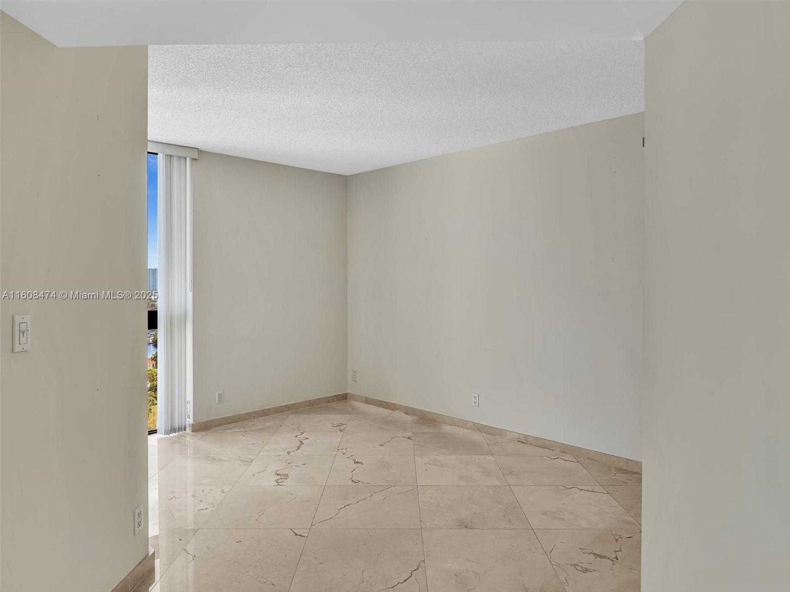 Small Image of 20185 EAST COUNTRY CLUB DR #1904, Aventura Number 10