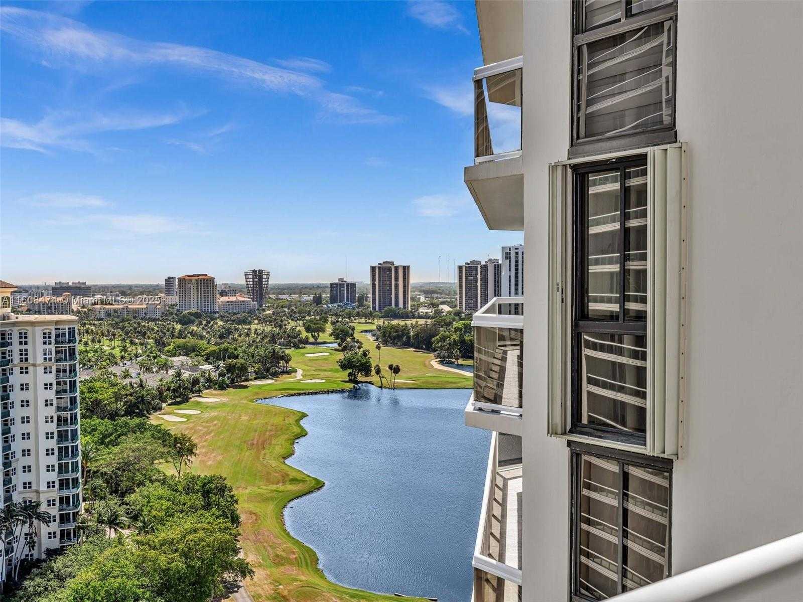 Small Image of 20185 EAST COUNTRY CLUB DR #1904, Aventura Number 2