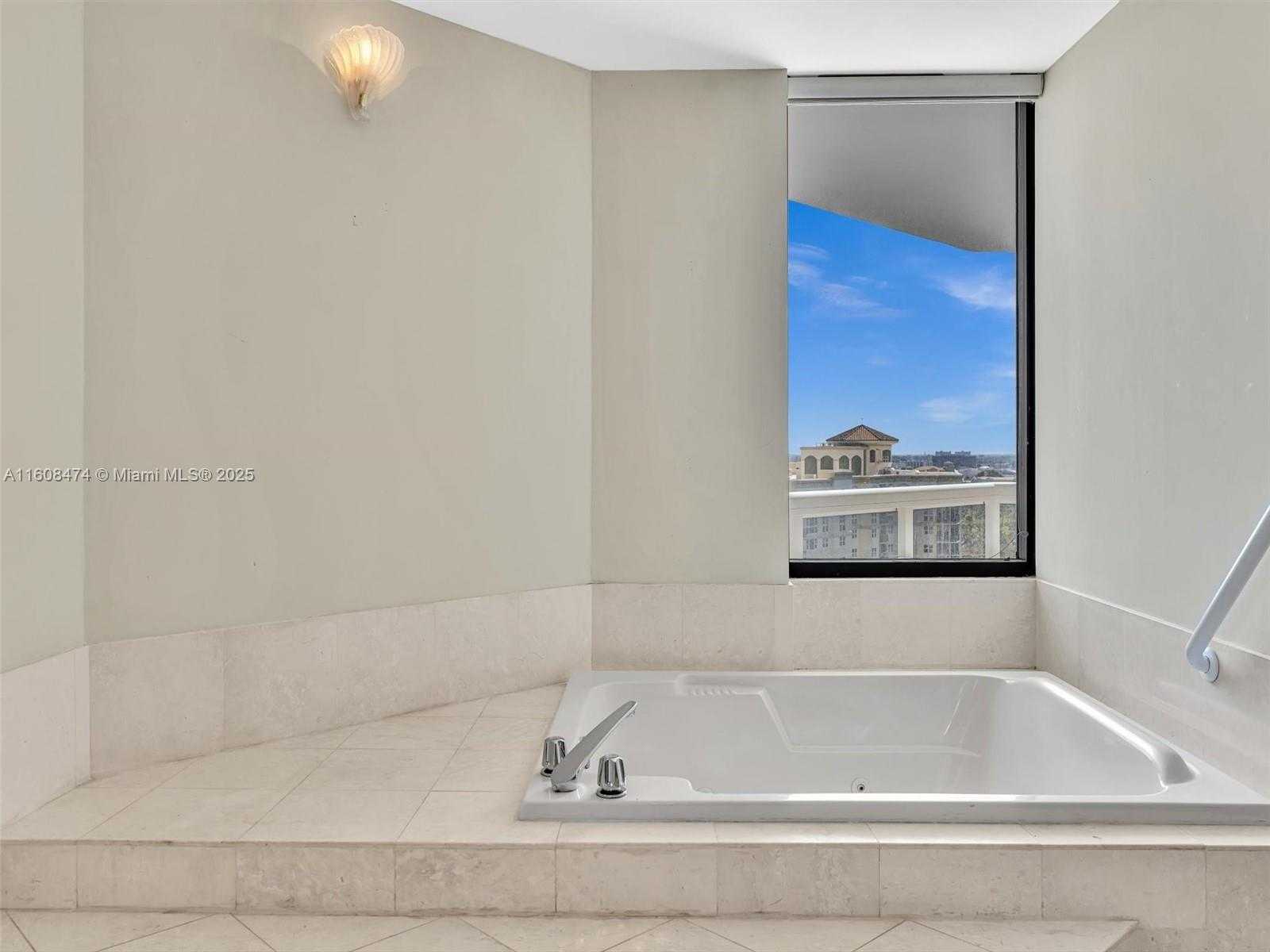 Small Image of 20185 EAST COUNTRY CLUB DR #1904, Aventura Number 20