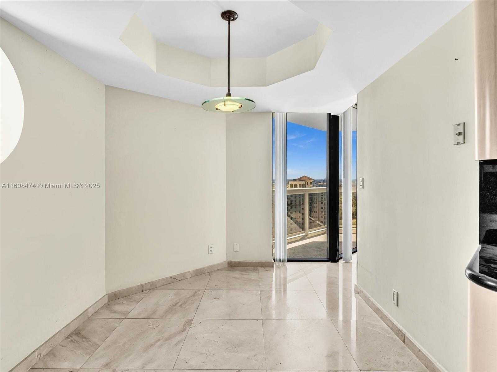 Small Image of 20185 EAST COUNTRY CLUB DR #1904, Aventura Number 6