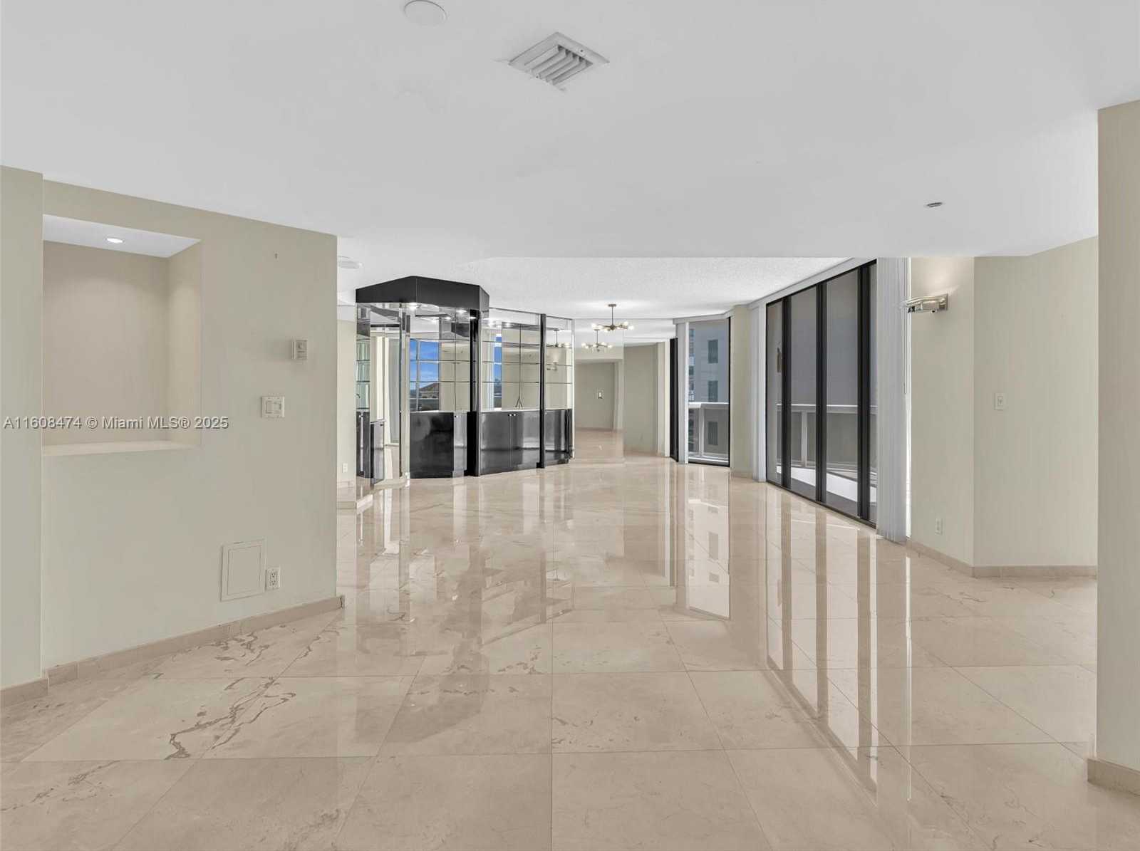 Small Image of 20185 EAST COUNTRY CLUB DR #1904, Aventura Number 8