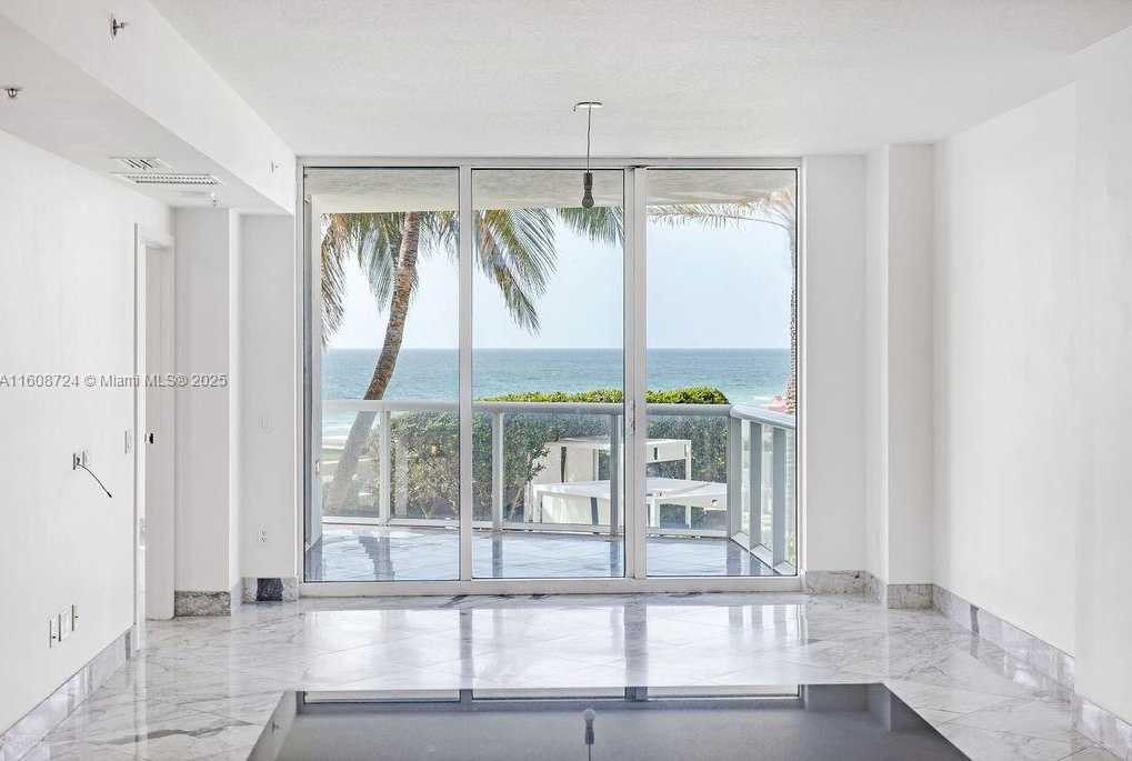 Small Image of 3801 COLLINS AVE #505, Miami Beach Number 10