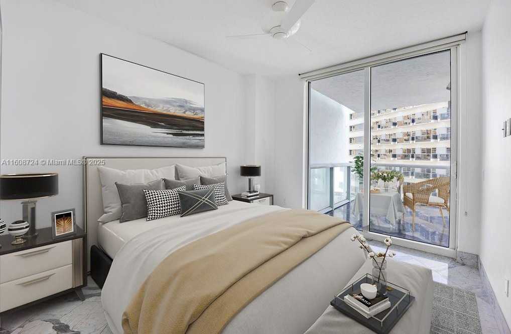 Small Image of 3801 COLLINS AVE #505, Miami Beach Number 15