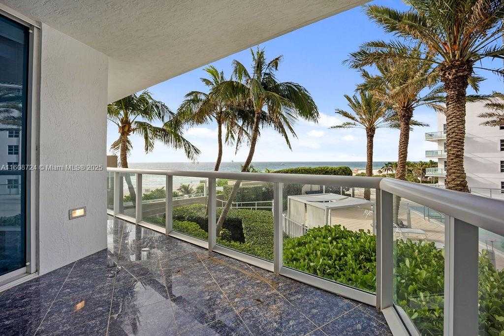 Small Image of 3801 COLLINS AVE #505, Miami Beach Number 3