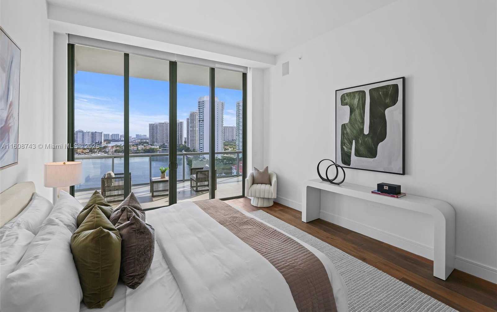Small Image of 3300 NORTH EAST 188TH ST #UPH12 + Rooftop, Aventura Number 22