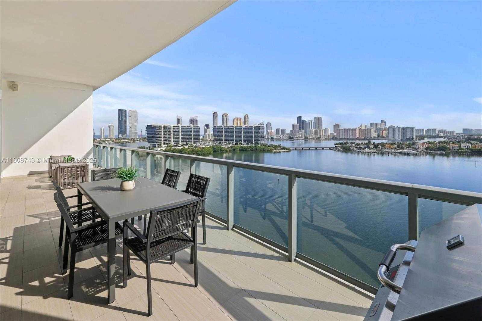 Small Image of 3300 NORTH EAST 188TH ST #UPH12 + Rooftop, Aventura Number 30