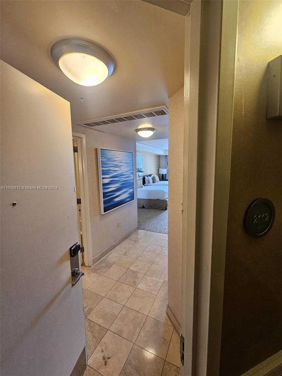 Small Image of 18001 COLLINS AVE #2112, Sunny Isles Beach Number 3