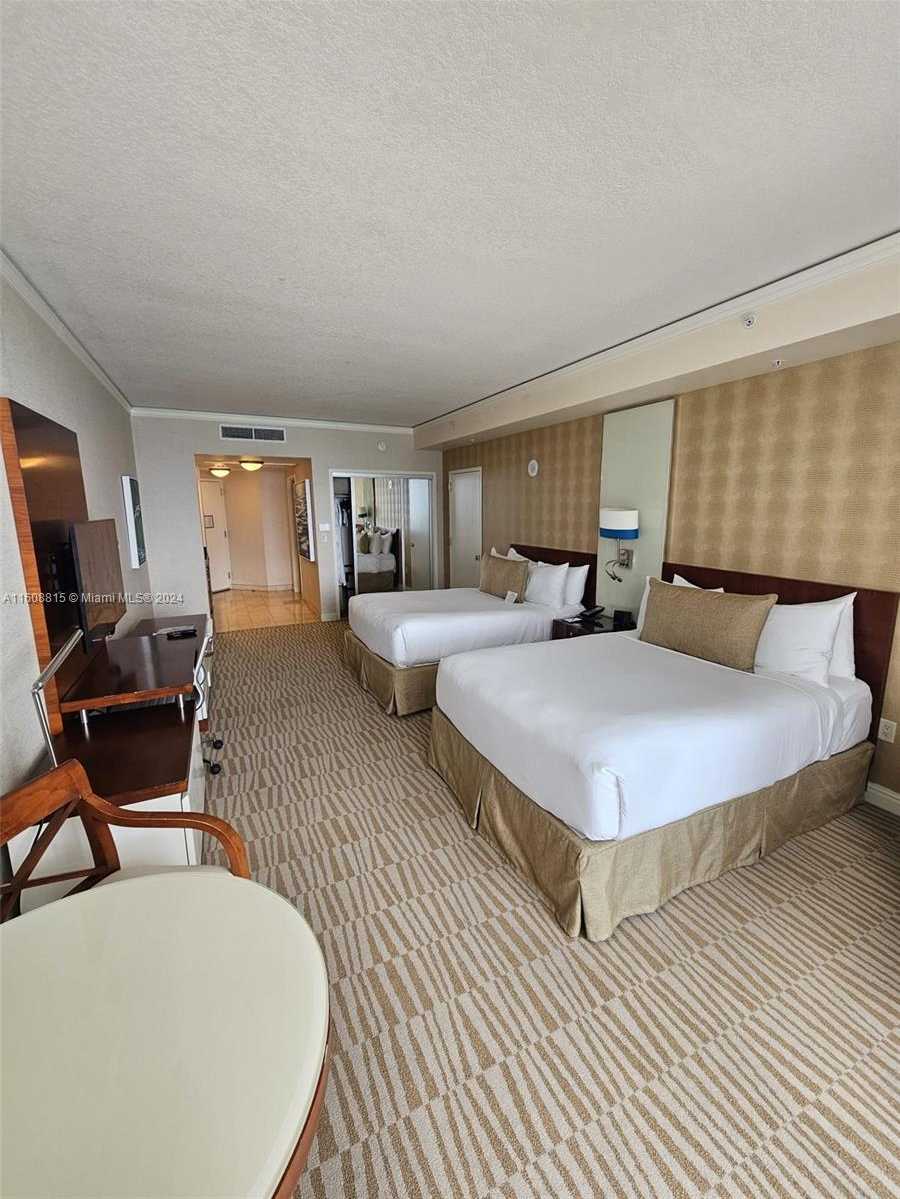Small Image of 18001 COLLINS AVE #2112, Sunny Isles Beach Number 7