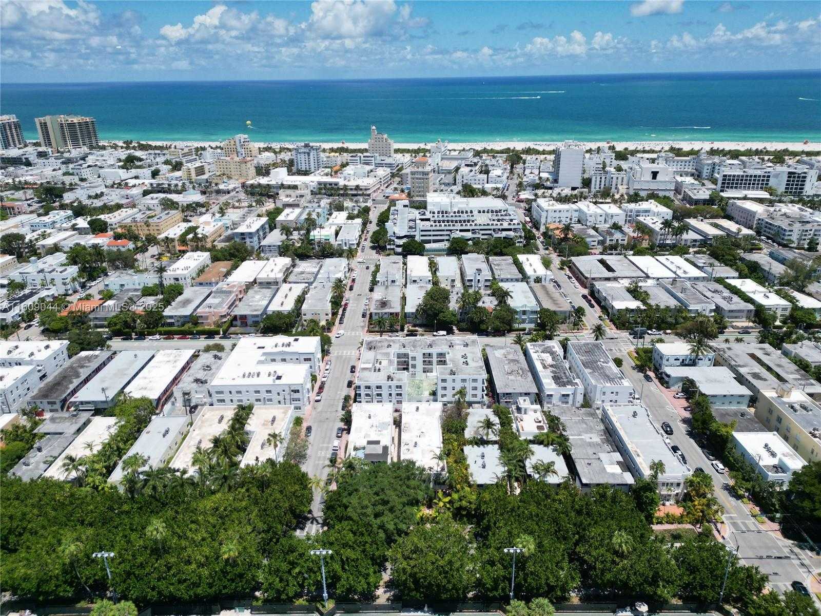 Small Image of 730 12TH ST #10, Miami Beach Number 1
